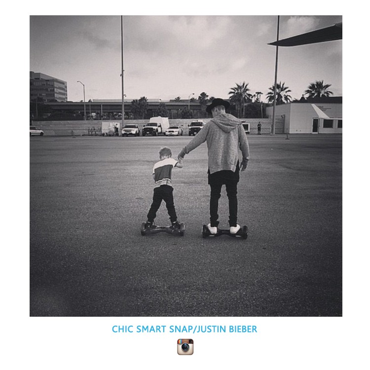 チックスマート,C1,電動二輪車,立ち乗り二輪車,ハンドフリー,IO,Hawk,HAWK,ジャイロボード,正規品,2年保証,ジャスティンビーバー,クリス・ブラウン,NE-YO,香川真司,ブルックリン・ベッカム,ウィズ・カリファ,中村アン,きゃりーぱみゅぱみゅ