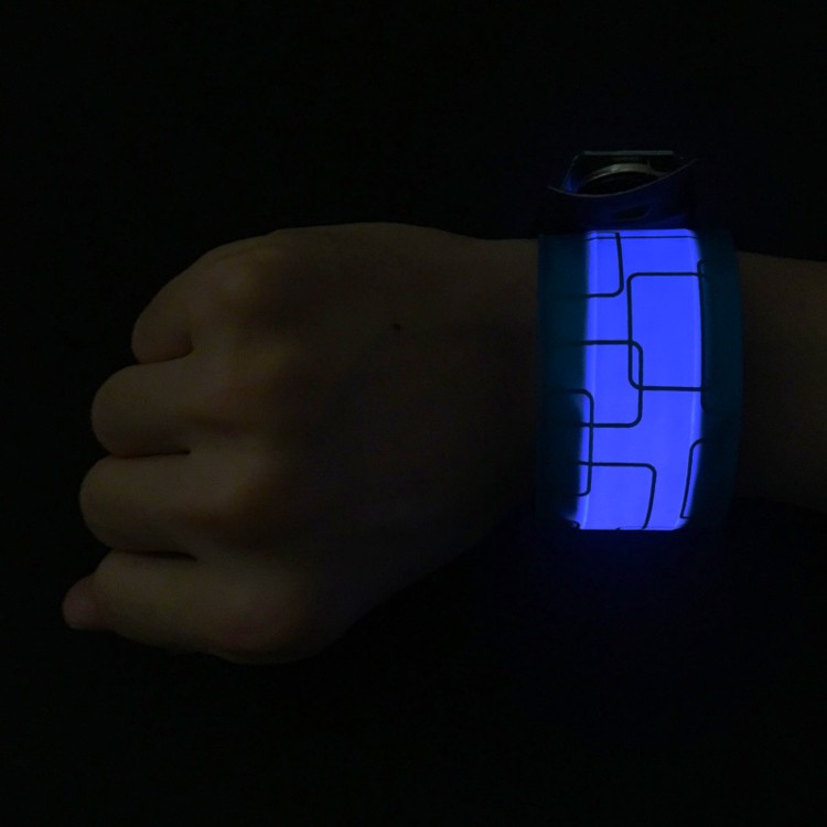 LED,LED Wristband,マラソン,ランニング,ジョギング,バンド,アームバンド,リストバンド,光るバンド,スポーツ