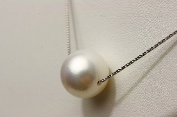 男女饰品,钟表 饰品(女性用) 项链,耳坠 珍珠 白蝶珍珠 真珠を1粒シン