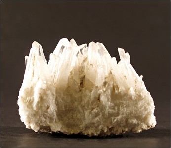 力量之石原石集束室内中国四川产水晶集束约352克力量之石-日本购购